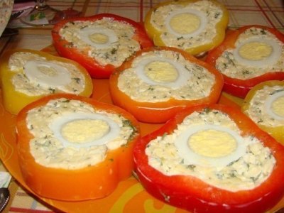 Перец фаршированный сыром: холодная закуска