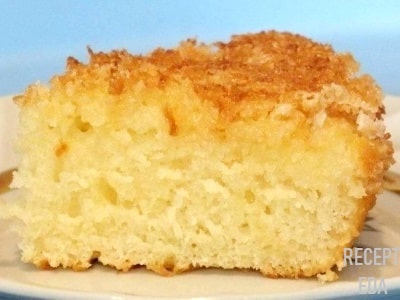 кокосовый пирог на кефире со сливками в мультиварке