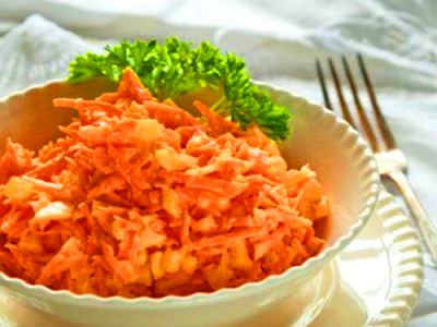 салат из моркови со сметаной